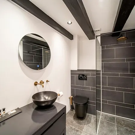 Hotel Cty Books 3*