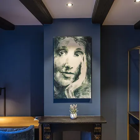 Cty Books Ξενοδοχείο