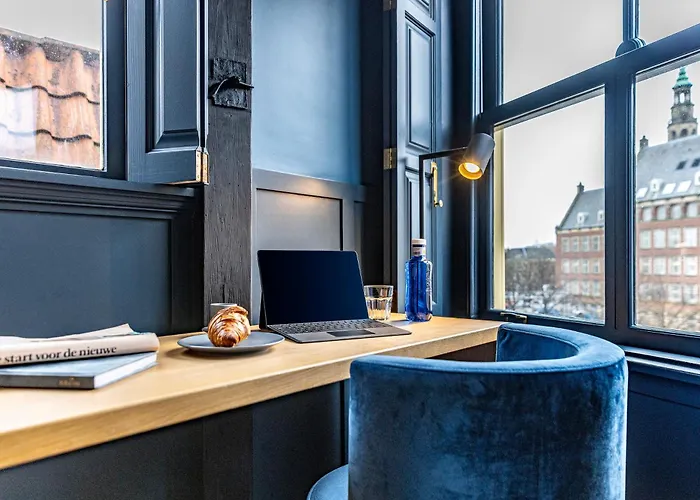 Otel Cty Books Leiden