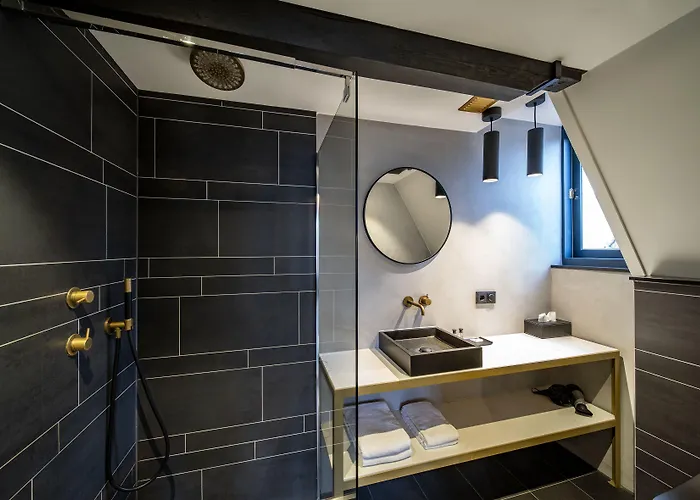 Cty Books Hotel Leyde